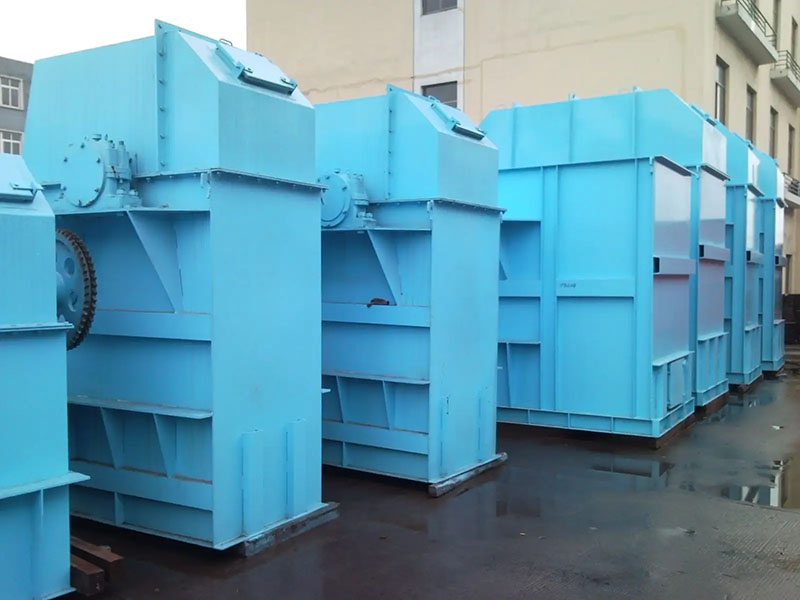 往复式提升机输送物料质量不能大，粒度也不能大(z型连续往复式提升机)