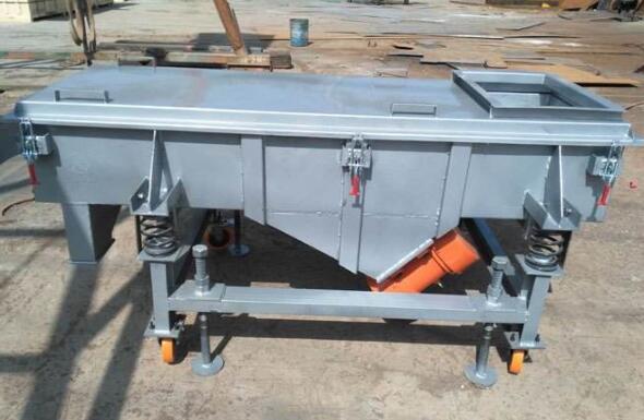 方形振动筛在使用时需要注意什么方面呢？